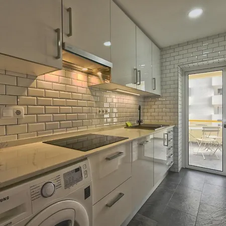 New Luxury In Apartment *