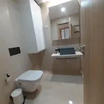 New Luxury In * 奎特里拉