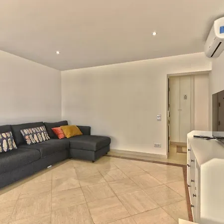 New Luxury In Apartment