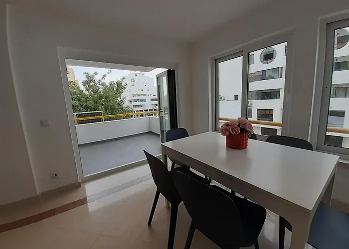 New Luxury In Quarteira